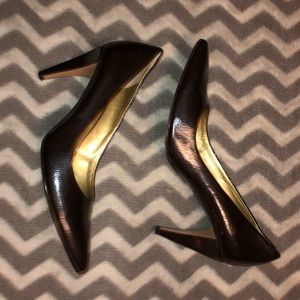 Tahari Malka Pumps